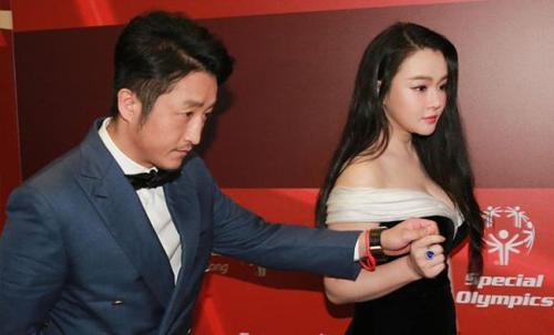 冉莹爆料邹市明视频播放,视频播放背后的惊人内幕